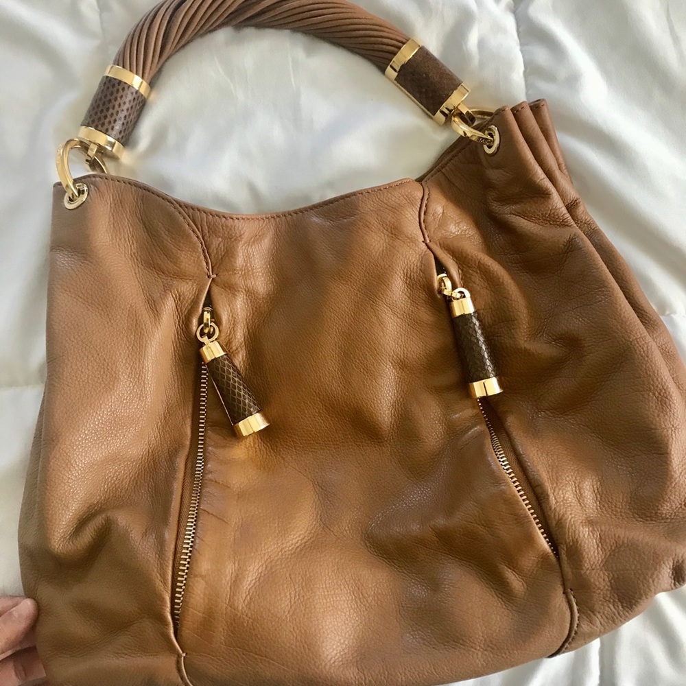 Michael Kors Hobo